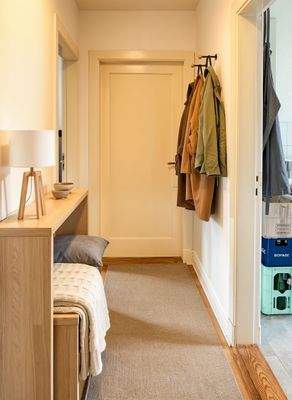 Flur - Staging - (KI generiert)