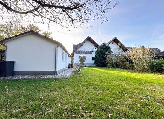 Garten und Rückansicht