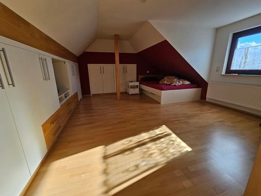 DG Schlafzimmer 1