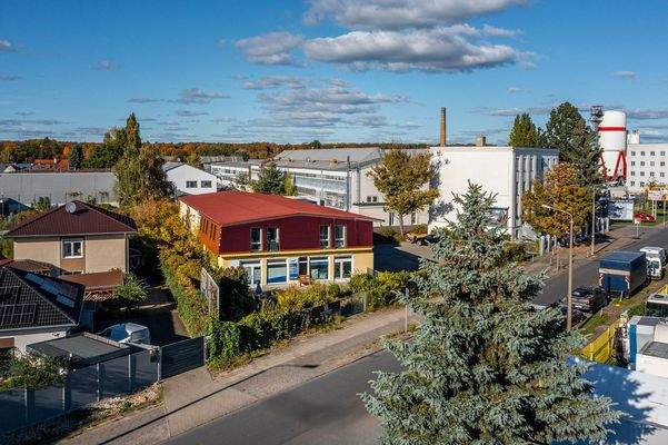 Vorderansicht Gewerbegrundstück