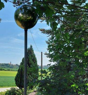 LeBa aussen Südost Blick auf Kirche Bad Griesbach.