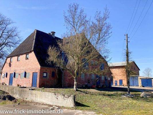 005-NO-Ansicht Haupthaus.JPG