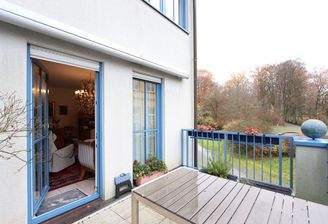 Balkon mit Blick in den Hofgarten