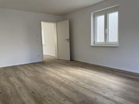 Schlafzimmer - Tür zum Wohnzimmer