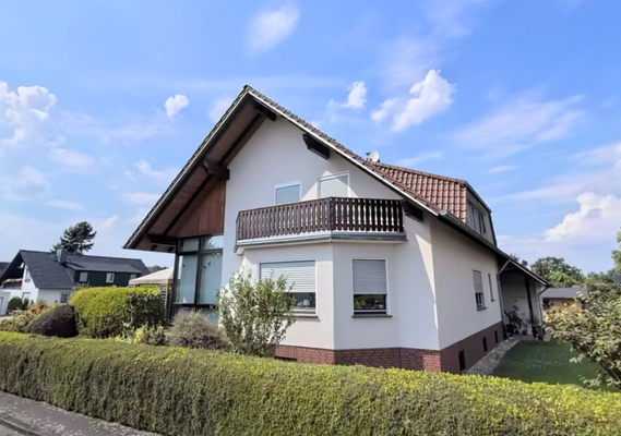 Seitenansicht mit Balkon