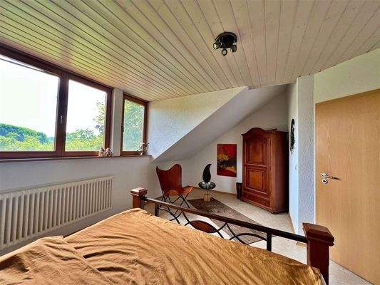 Schlafzimmer DG