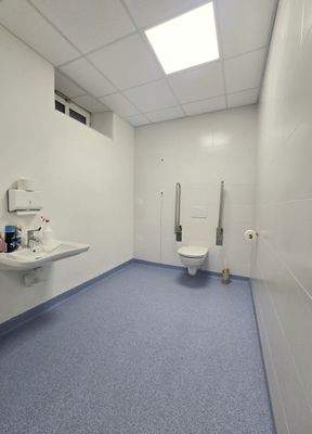 Praxis EG WC Patienten barrierefrei