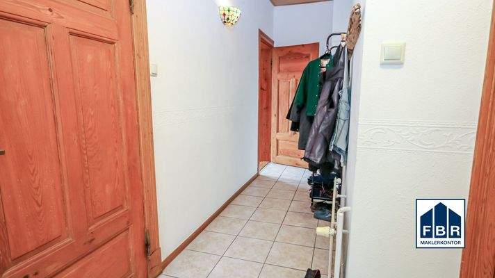 Flur im Erdgeschoss-8949