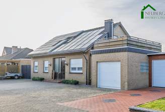 Ansicht vorne Garage