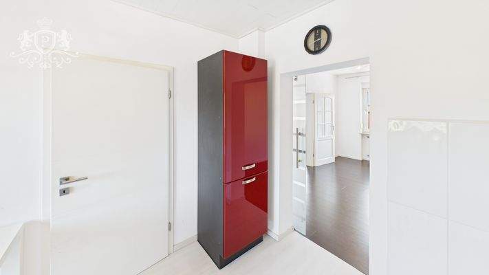 389580f40ab64b43ac972165a1680c12_95_CAM01984G0-PR0465-STILL010