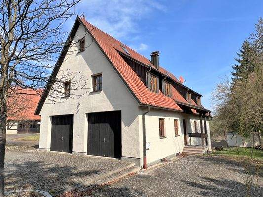 Moderne Scheune mit Wohnung