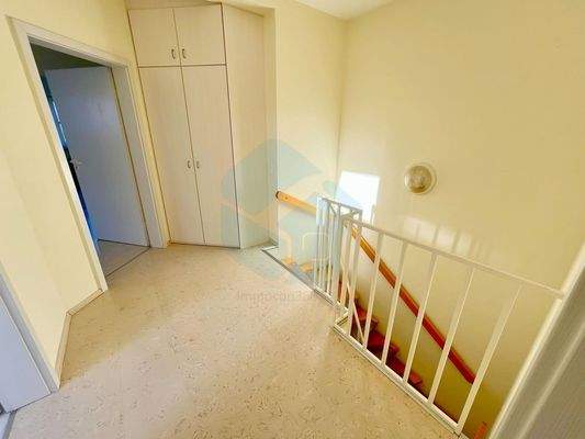 Flur Dachgeschoss Ansicht 2