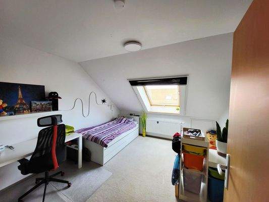 Dachgeschoss Zimmer 2