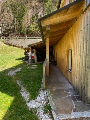 Zugang zur Holzlege Nordseitig