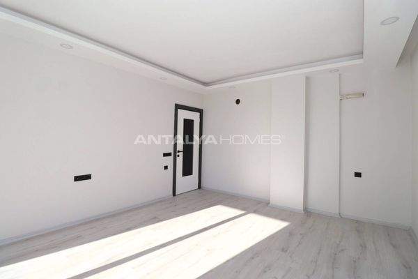 Duplex Apartment Near the Tram in Antalya Kepez