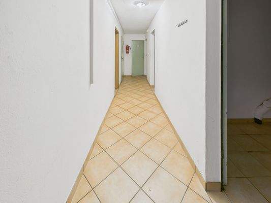 CAM01223G0-PR0176-STILL023