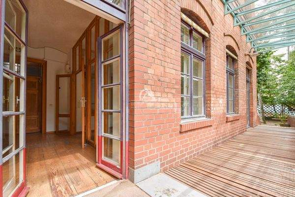 Fluchtwege / emergency exits