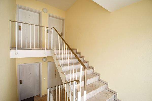 4 Zugang Wohnung.JPG