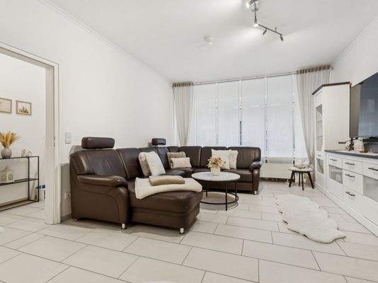 Wohnzimmer Hauptwohnung EG