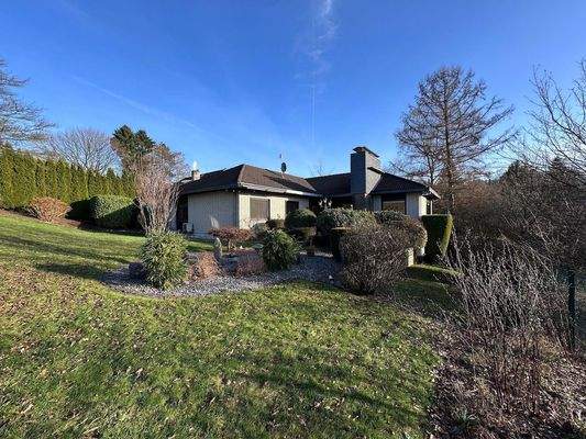 Garten-Blick auf das Haus