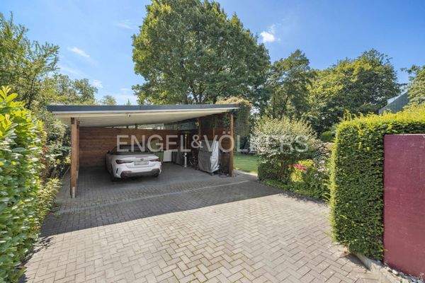 Doppelcarport und Schuppen