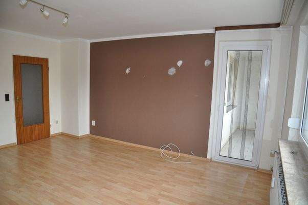 Wohnzimmer, Wand zum Schlafzimmer