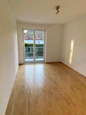 Arbeitszimmer 1:2.jpeg