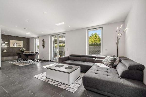 Wohn- und Essbereich EG