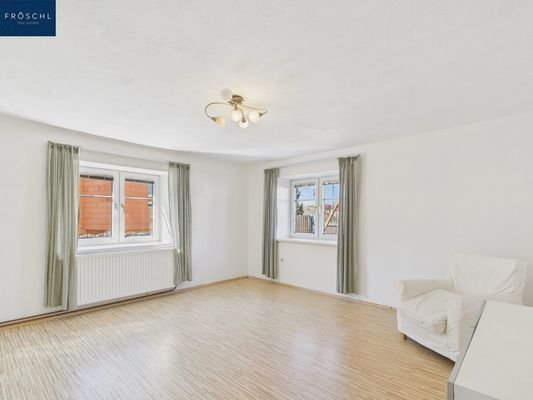 Wohn-Schlafzimmer / Home Office - Pic 1