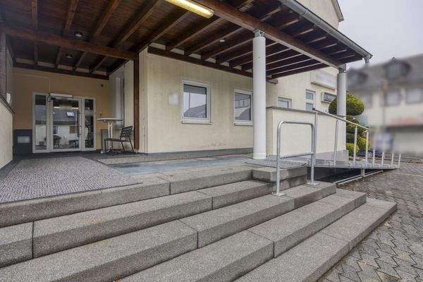 Eingangsbereich Gewerbe