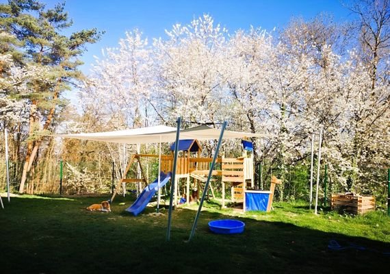 Eigener Spielplatz im Garten