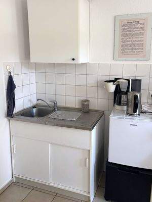 Pantry-Küche in der Wohnung (Büro)