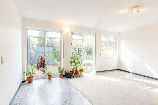 Wohnzimmer - (KI generiert)