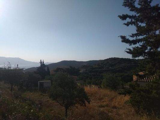 Kreta, Plakalona: Grundstück in einem ruhigen Dorf mit Meerblick zu verkaufen