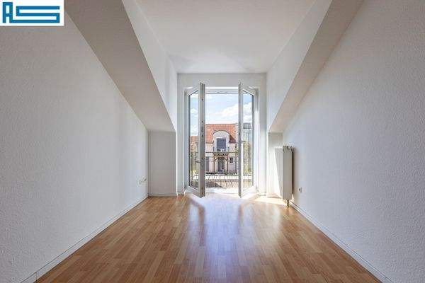 Kinderzimmer 2 mit Balkonzugang