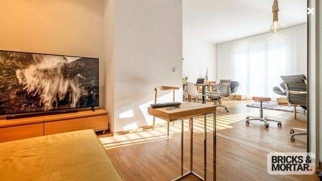 Schlafzimmer Blick zum  Wohnzimmer