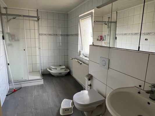 Badezimmer 1.OG