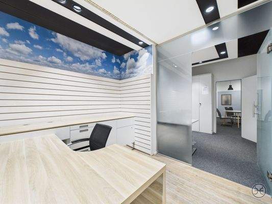 CAM05560G0-PR0017-STILL007