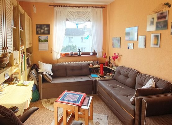 Eines von zwei hellen Kinderzimmern mit sehr gutem Schnitt. Oder möchten Sie ein Büro? Ein Hobbyzimmer? Ein Ankleidezimmer? Kein Problem!