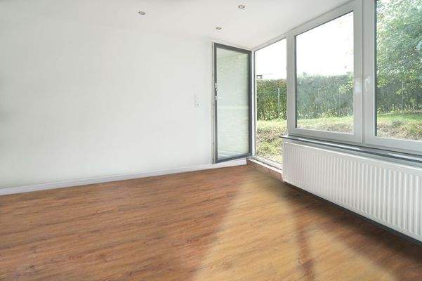 Heller Wohn-Schlafraum...