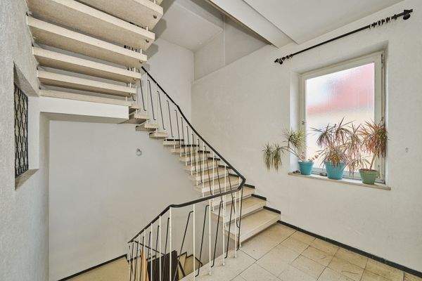 Gewerbeeinheit Straubing Treppenhaus I