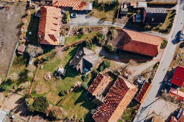 Grundstück mit Scheune