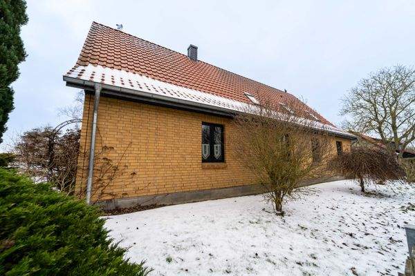 Hausansicht Straßenseite