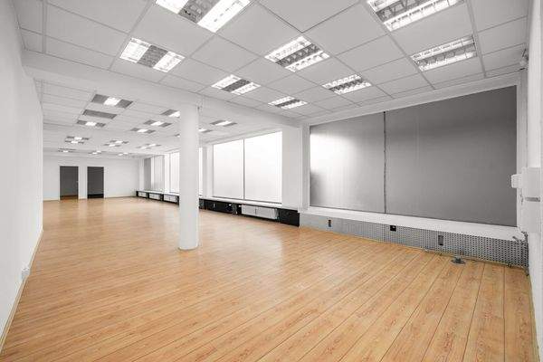 Verkaufsraum/Büro-/Ladenfläche