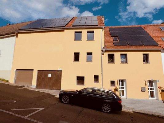 Gebäudeansicht Straßenseite