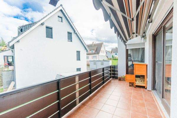 Großer Balkon OG Wohnung