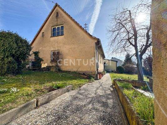 Blick auf Nebengebäude