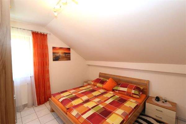 DG Whg. Schlafzimmer.jpg