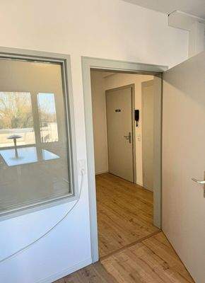 Empfangsraum mit Eingangsbeeich