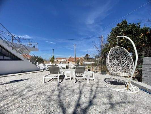 Wunderschön Renovierte Villa mit Meer- und Bergblick zum Verkauf in Xirosterni